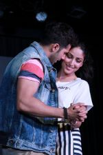 Varun Dhawan, Yami Gautam promote Badlapur at National college festival on 13th Feb 2015